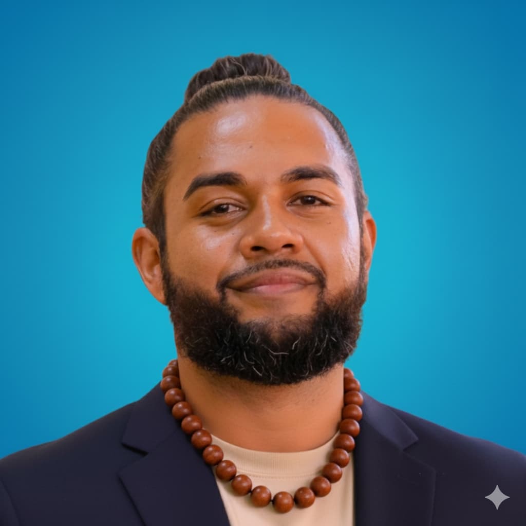 Siosi Samuels — blue background, with necklace